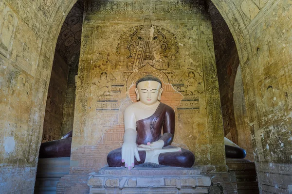 Antica statua di Bagan buddha, Myanmar — Foto Stock