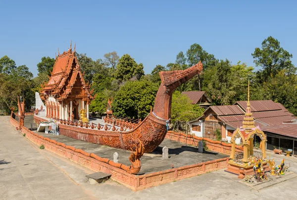 Thailändska tempel i båt form — Stockfoto