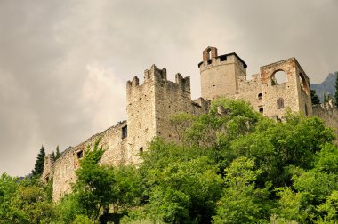 Avio Castello di Sabbionara 03