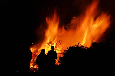 hexenfeuer - walpurgis gece şenlik ateşi 100