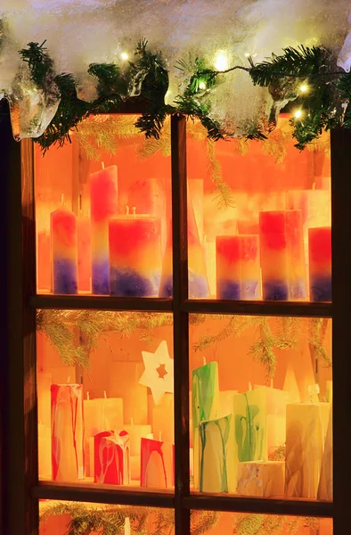 Kerzen im Fenster - candle in window 01 — Stock Photo, Image