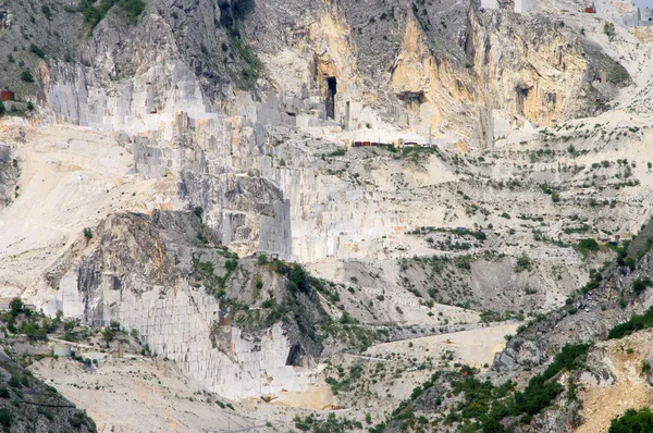 Carrara Marmor Steinbruch - Carrara poço de pedra de mármore 01 — Fotografia de Stock