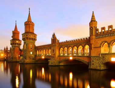 Berlin Oberbaumbridge 02