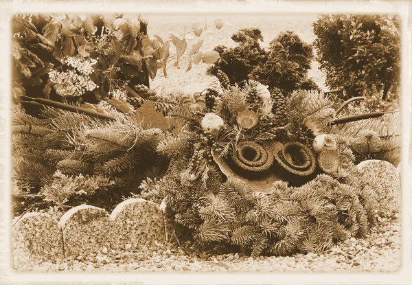 Friedhofsgesteck - floral regeling begraafplaats 35 — Stockfoto