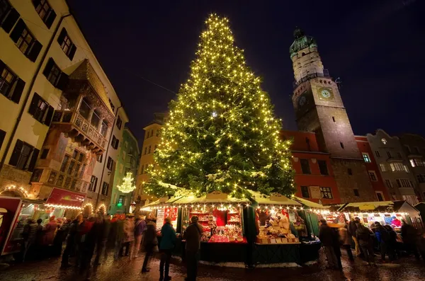 Innsbruck Noel pazarı — Stok fotoğraf