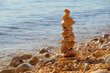 çakıl taşları kule