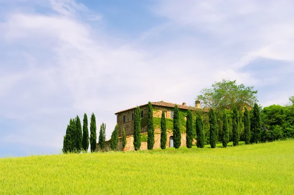 Vistas al campo en Toscana, Italia — Foto de Stock