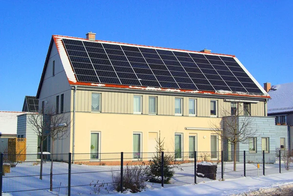 Instalação solar — Fotografia de Stock