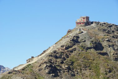 Stelvio geçidi garibaldi hut