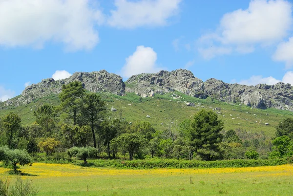 Valência de Alcantara granito paisagem rochosa — Fotografia de Stock