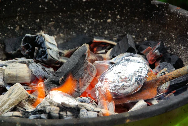 Barbecue aardappel 01 — Stockfoto