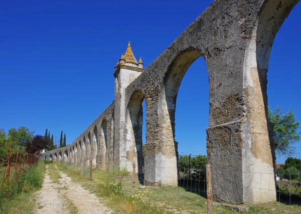 Evora akvedukt — Stockfoto