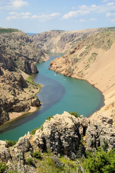 River among the mountains — Stock Photo, Image