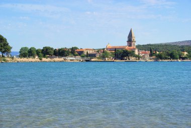 osor bir köy ve küçük bir liman olduğunu