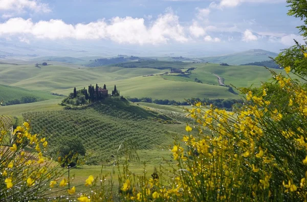 Vista de la casa Toscana —  Fotos de Stock