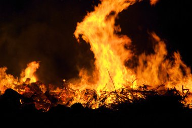Walpurgis gece şenlik ateşi