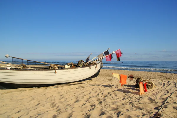 Fishing cutter on the beach — Stock Photo, Image