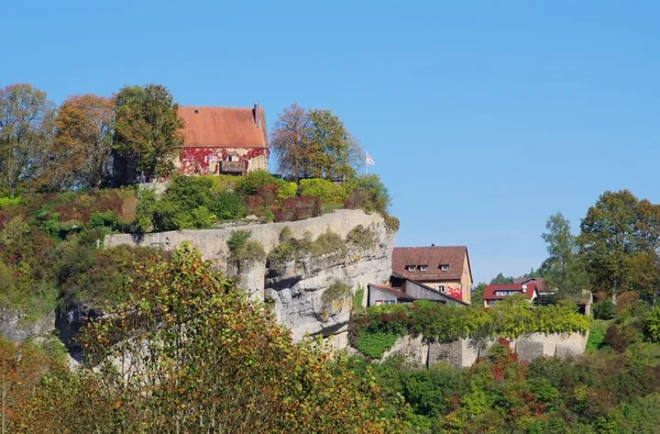 Pottenstein - una ciudad en la Suiza francófona en Alemania — Foto de Stock