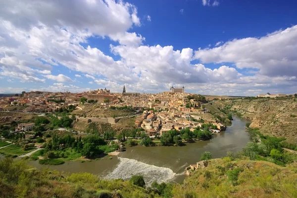 Stadtpanorama von Toledo — Stockfoto