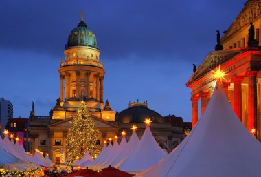 Berlin Noel Pazarı Jandarma Markı