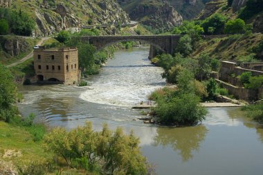yeni bir köprü alcantara Toledo