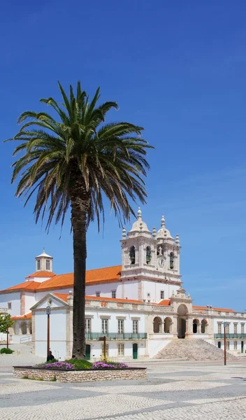 Nazaré - village urbain au Portugal — Photo