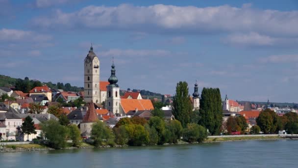 Krems y Stein en el Danubio — Vídeo de stock