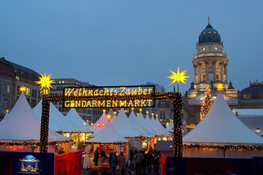 Berlin Noel Pazarı Jandarma Markı 
