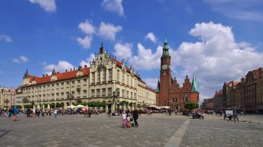 Wroclaw, eski Gotik Belediye Binası ve Main Square