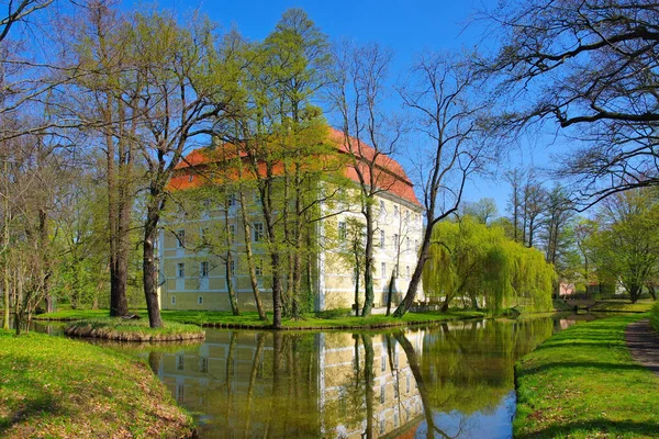 Замок Ветшау Бранденбурге Весной Германия — стоковое фото