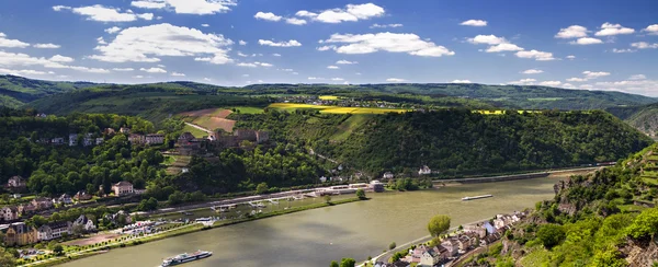 Valle del Rin visto desde el mirador Dreiburgenblick —  Fotos de Stock