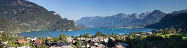 Lago Wolfgang como visto de Sankt Gilgen — Fotografia de Stock