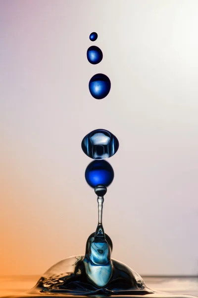 Water Sculpture: Blue Balls — Stock Photo, Image