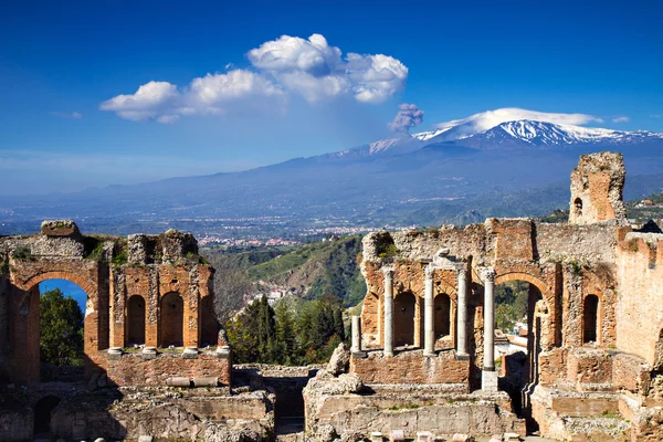 ギリシャ ・ ローマ劇場、タオルミーナ、シチリア島、イタリアの遺跡 ストックフォト
