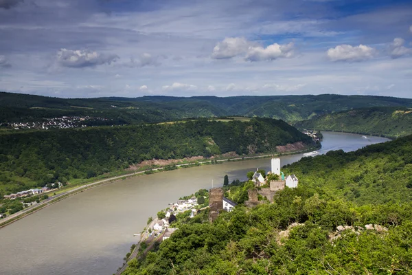 Panorama údolí řeky Rýn s hradem sterrenberg Stock Obrázky