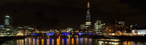 Panorama de Londres à noite — Fotografia de Stock