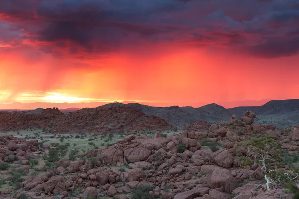Fırtına damaraland batımında