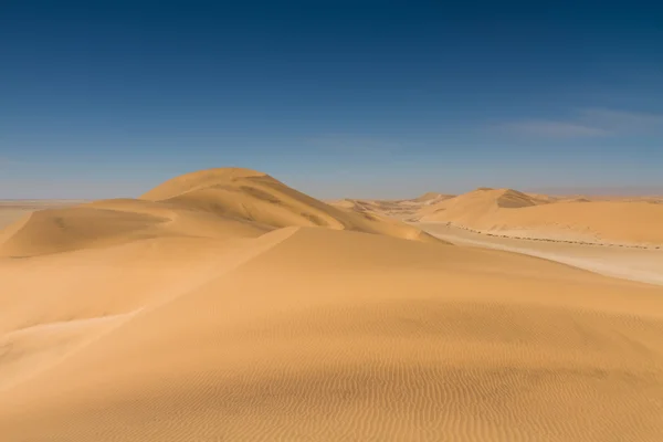 Žluté písečné duny v swakopmund Stock Fotografie