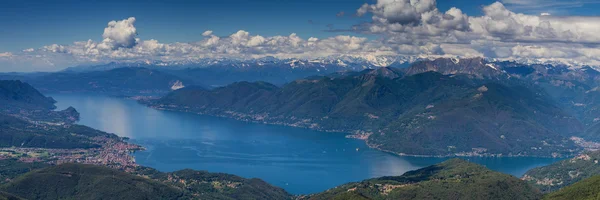 Panorama do Lago Maggiore — Fotografia de Stock