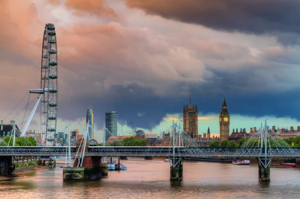 Cidade de Westminster durante uma tempestade — Fotografia de Stock