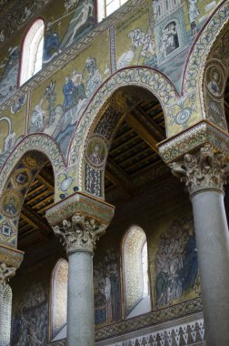 monreale Katedrali sütunlar