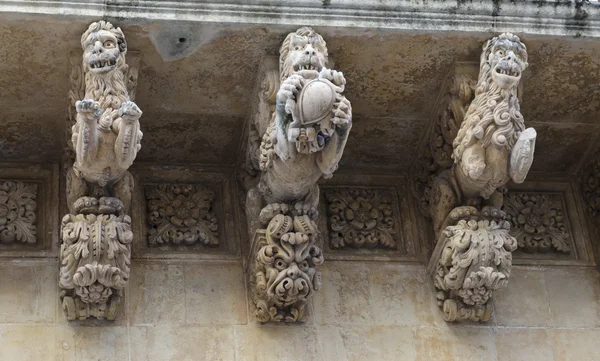 Noto corbel