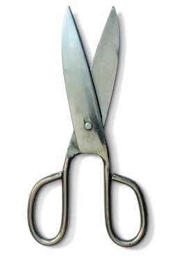 beyaz üzerine makas