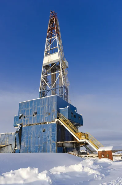 Oil rig - winter — Stock Photo, Image