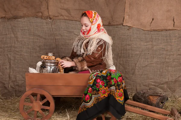 Russian girl in national dress — Stock Photo, Image