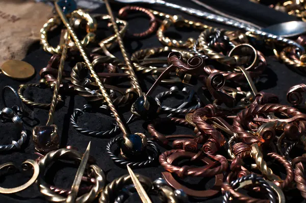 Forged metal decorations, gift shop window — Stock Photo, Image