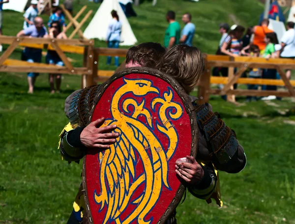 HOTIN, UCRANIA - Mayo 2013: El tercer festival internacional de reconstrucción histórica de la Edad Media — Foto de Stock