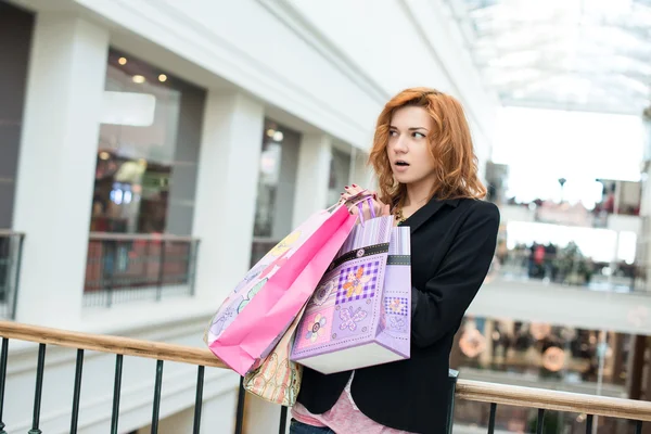 Three beautiful girls with shopping — Stock Photo, Image