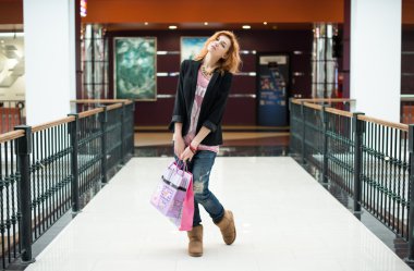 üç güzel kız-Shopping