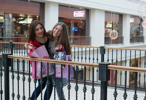 Due donne che parlano — Foto Stock